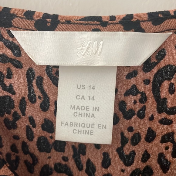 H&M Cheetah Crop Tank - Picture 3 of 4